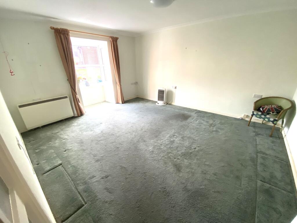 Apartment in Torquay - View 2