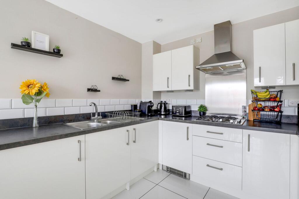 House in Ashfield, Hucknall - More