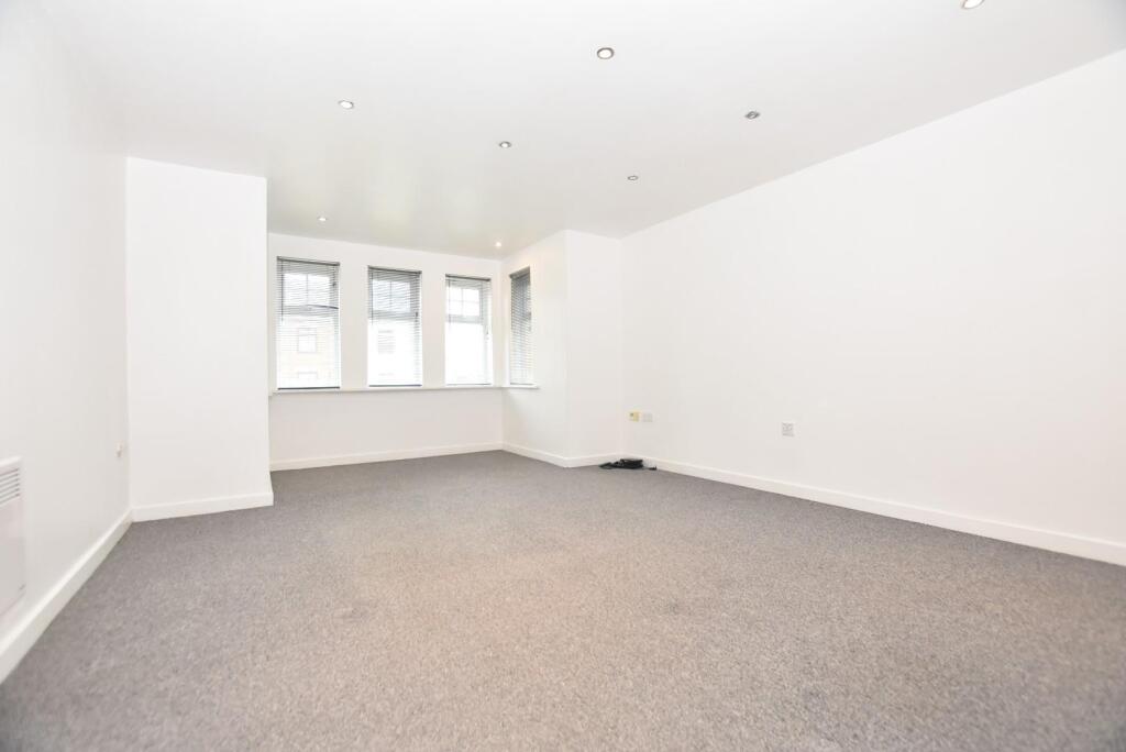 Apartment in Sheffield - View 4