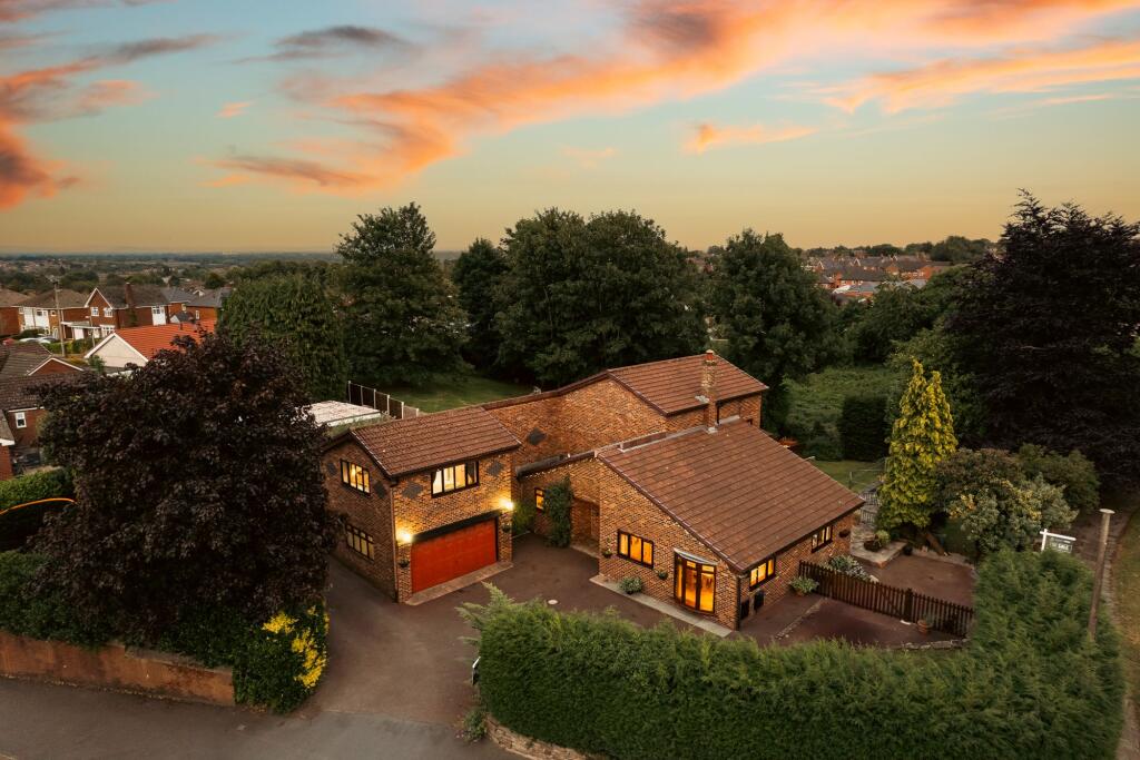 5-bed detached on High Street, Winsford, CW7, £565,000