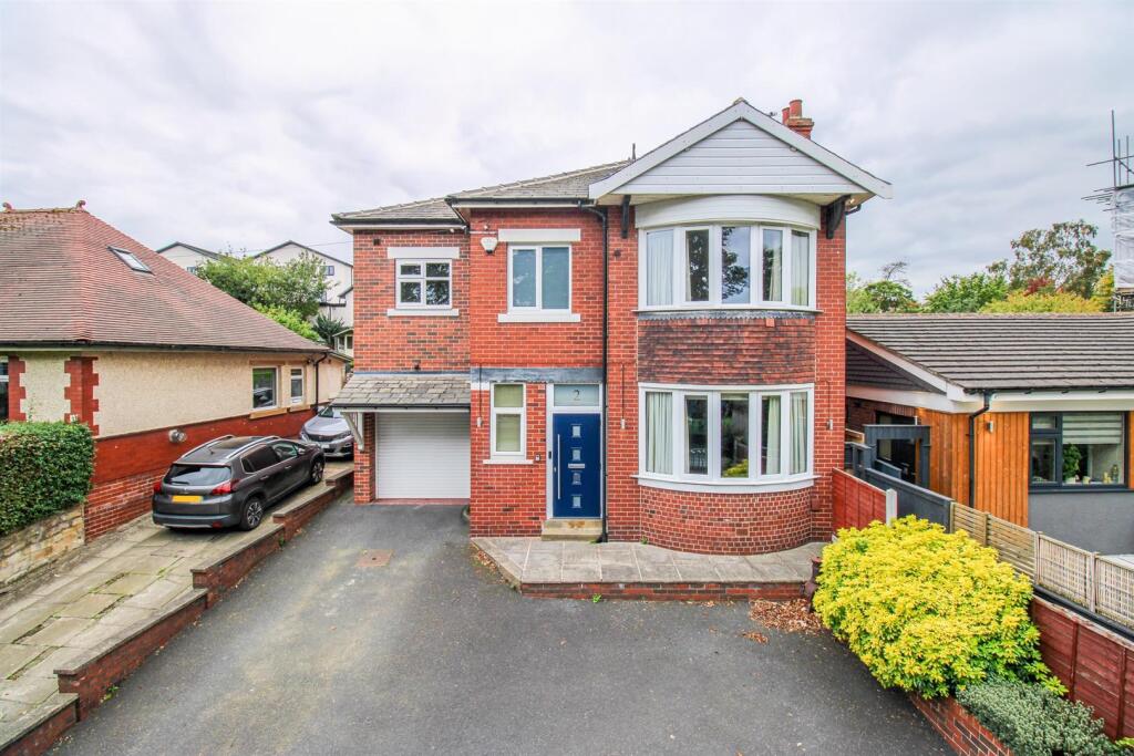 Main image of property: Valley Road, Thornhill, Dewsbury