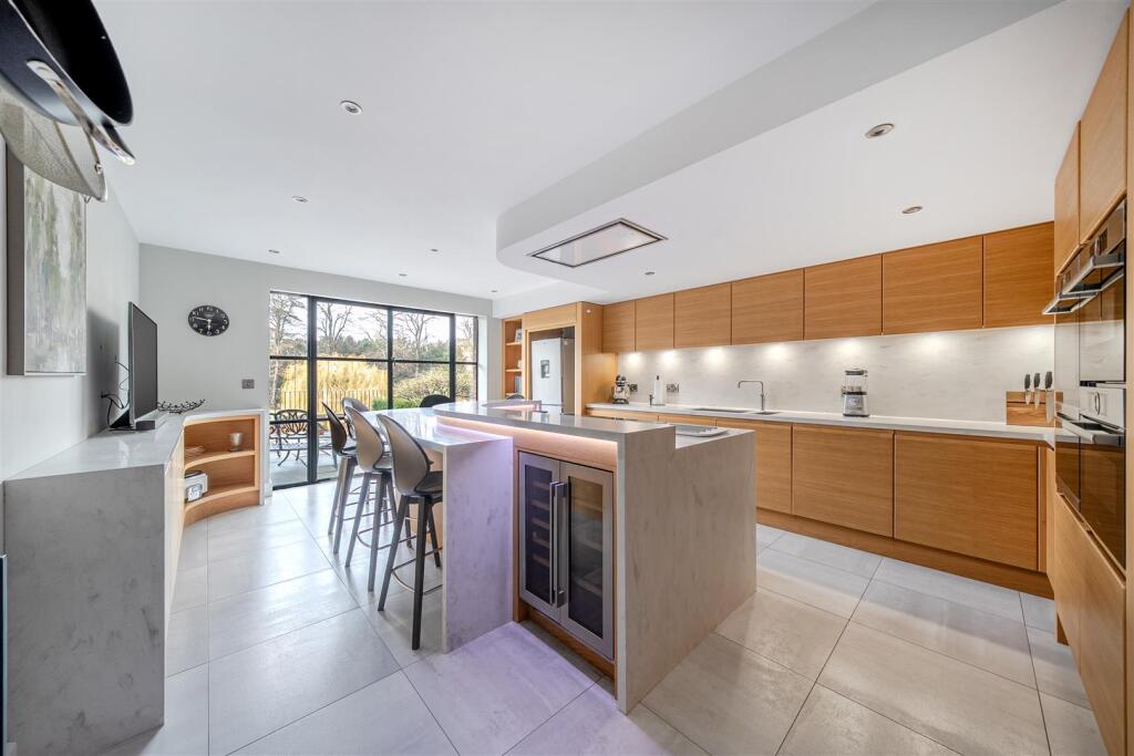 2 Brewery House, Longden Coleham, Shrewsbury, SY3 7JD photo 4