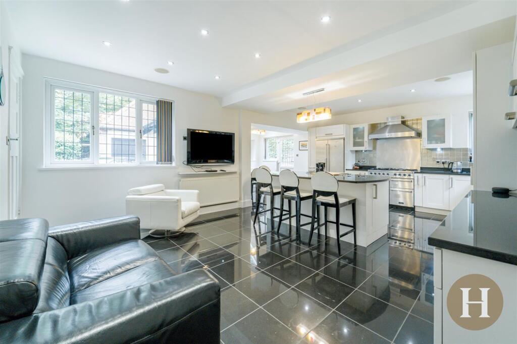 House in Birmingham, The Calthorpe Estate, Harborne - View 6