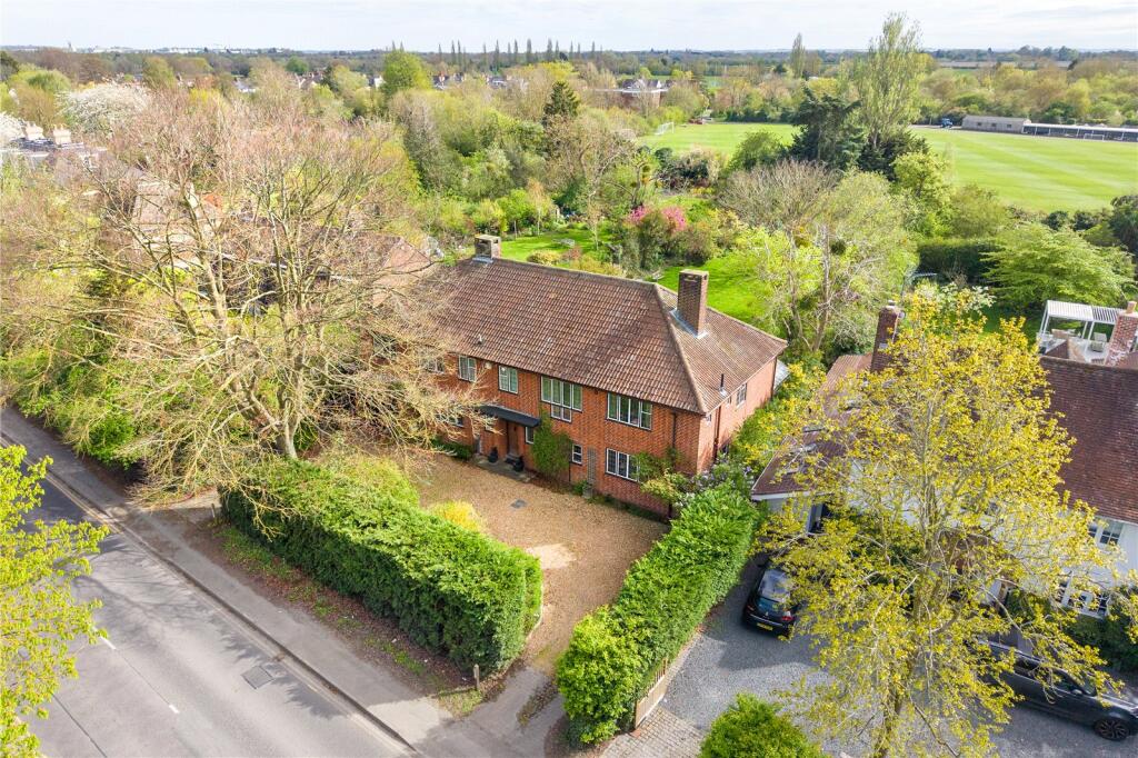 Main image of property: Barton Road, Cambridge, Cambridgeshire