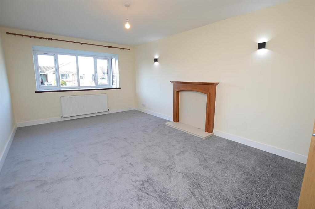 6 St Peters Drive, Woodhall Spa photo 3