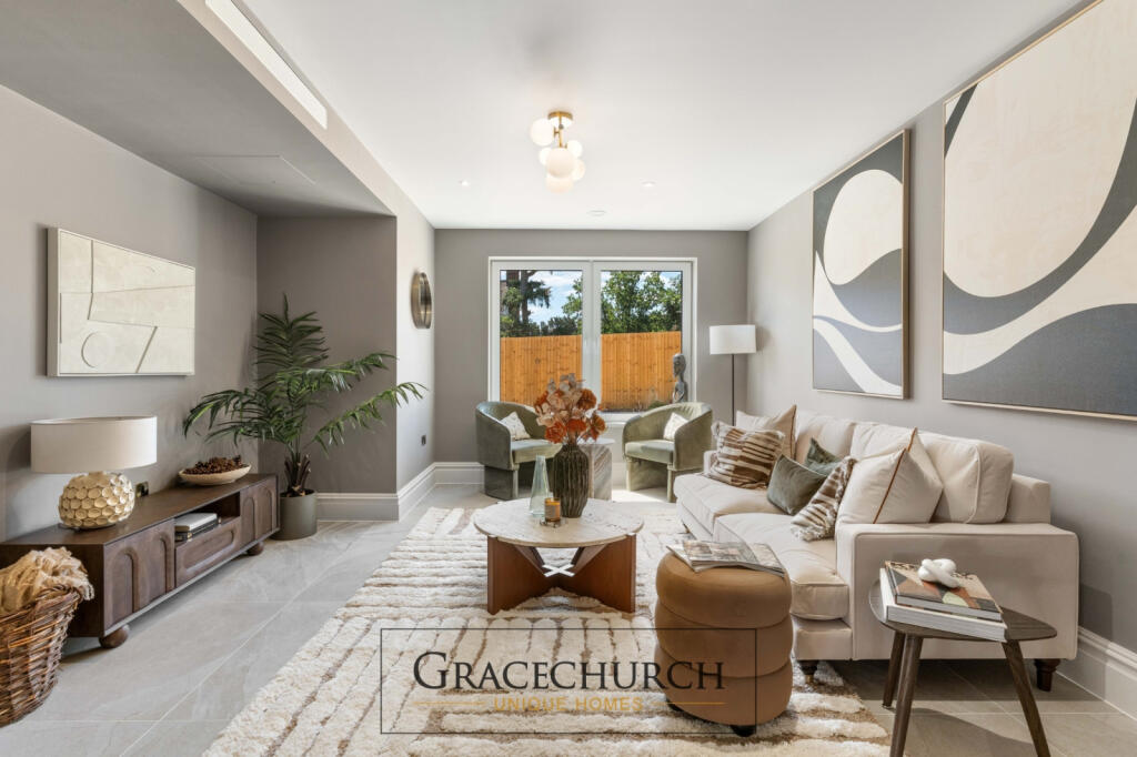 House in Enfield - View 4
