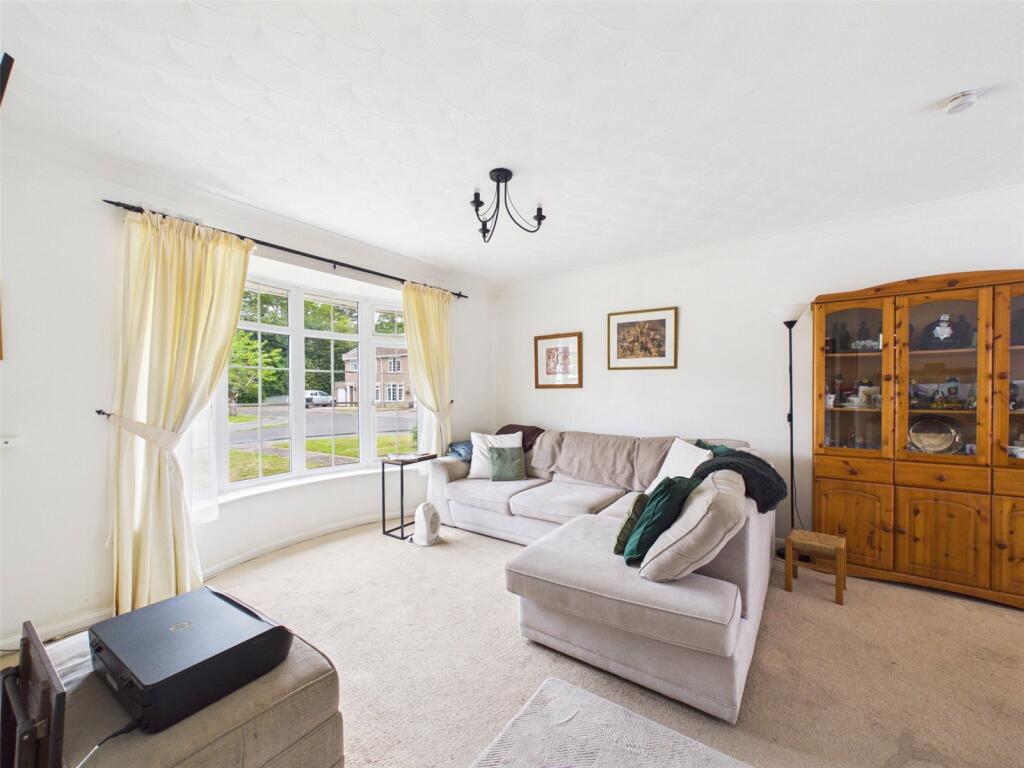 Burtoncroft, Burton, Christchurch, Dorset, BH23 photo 4