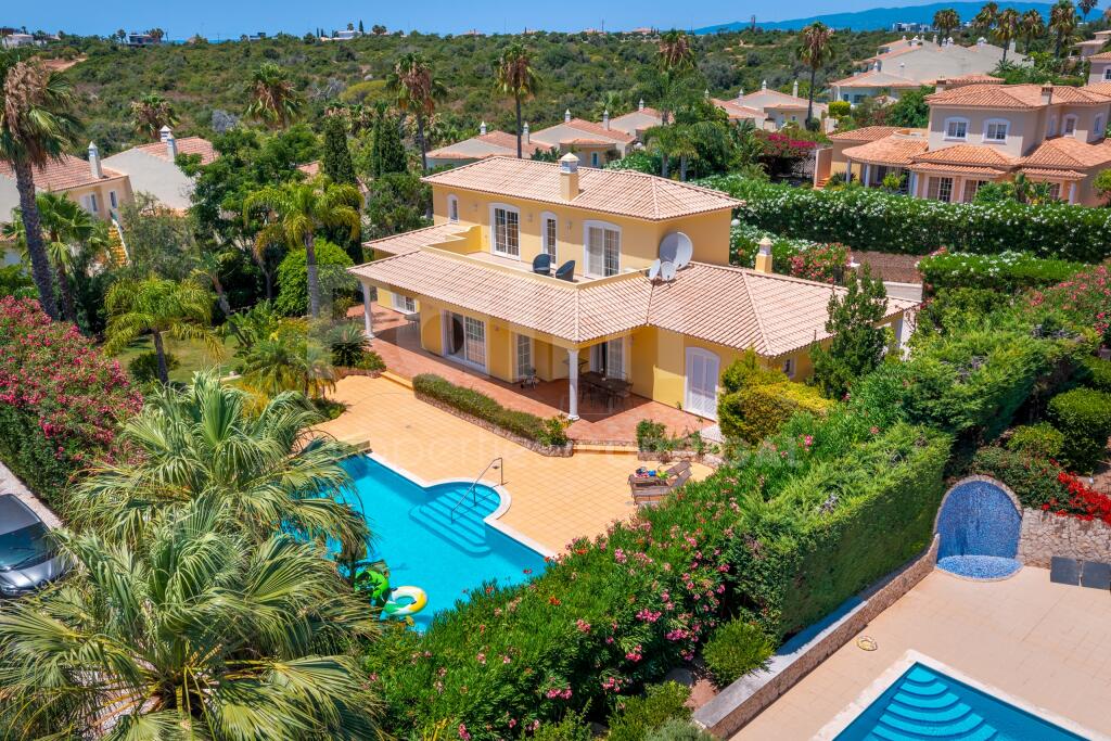 Main image of property: Algarve, Lagoa