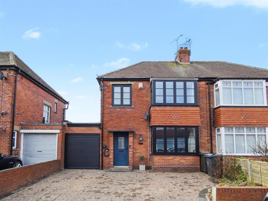 Main image of property: Silloth Place, Cullercoats