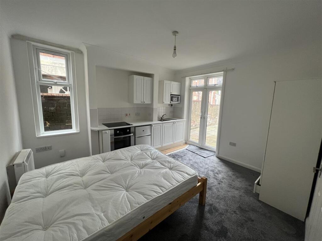 Main image of property: Arthur Road, Southampton