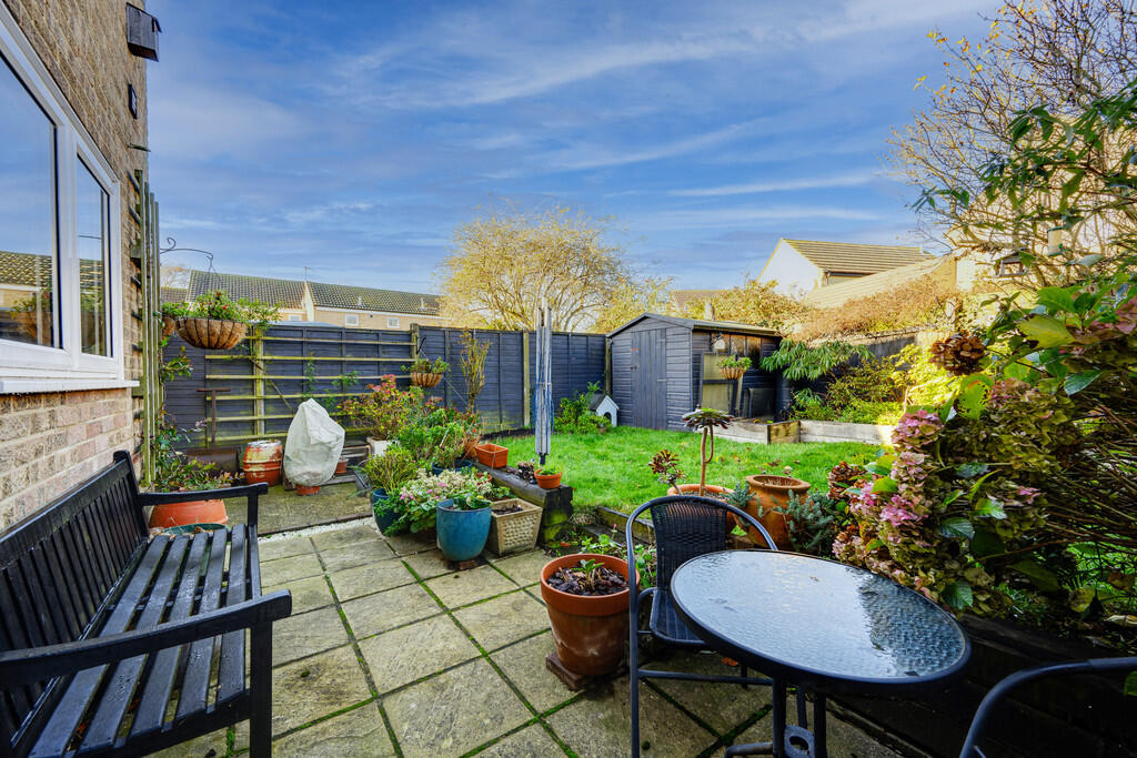 Burnham Close, Trimley St. Mary, Felixstowe photo 2