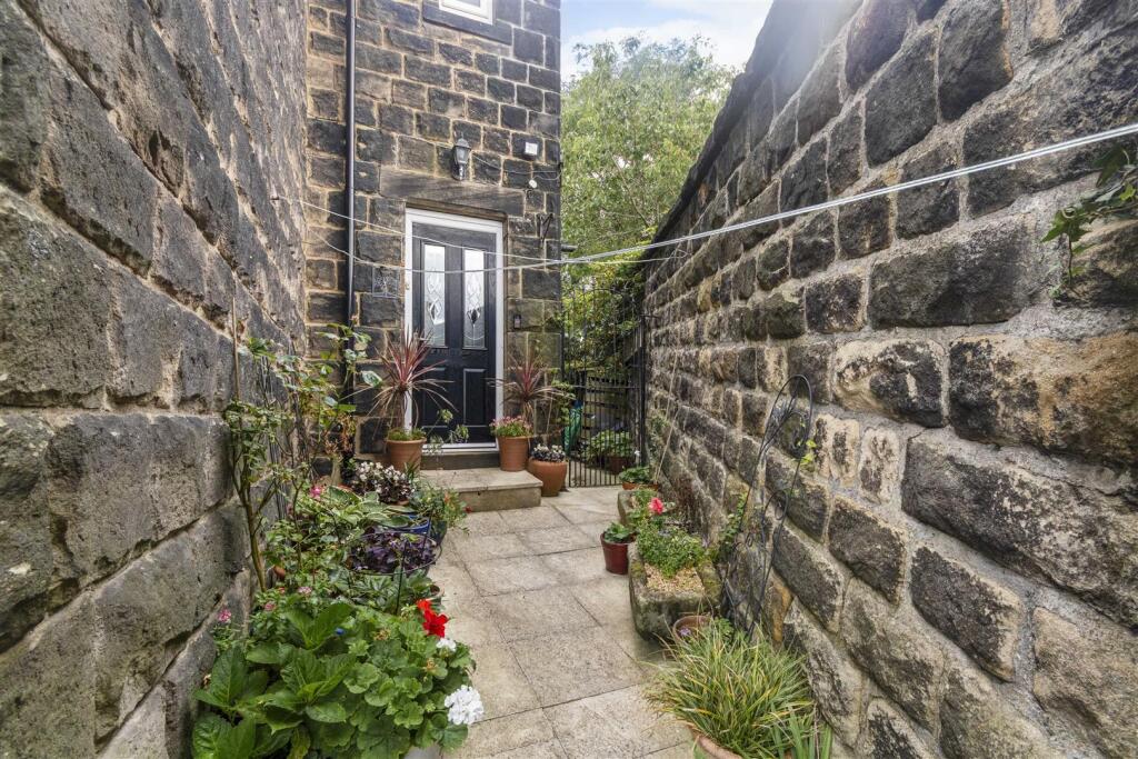 House in Leeds - View 4