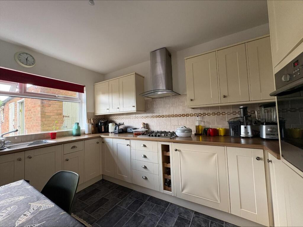 Ramillies Road, Mill Hill, NW7 photo 3