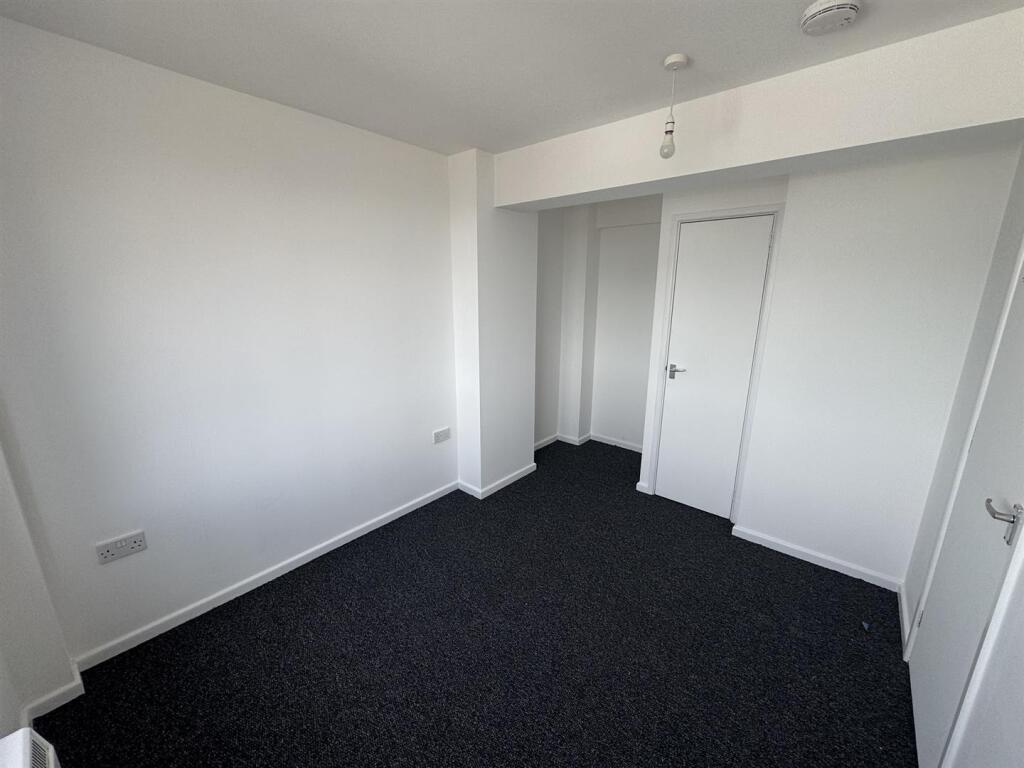 Main image of property: 75 High Street, Cinderford