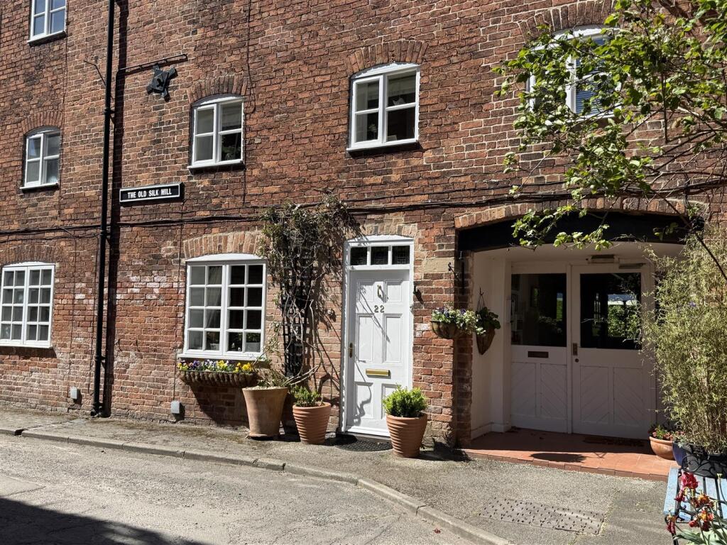 Main image of property: Maythorne, Southwell