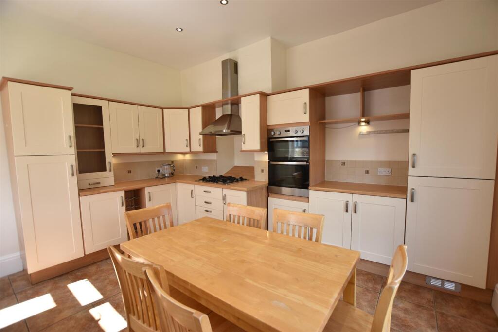 Seacroft Road, Cleethorpes photo 4