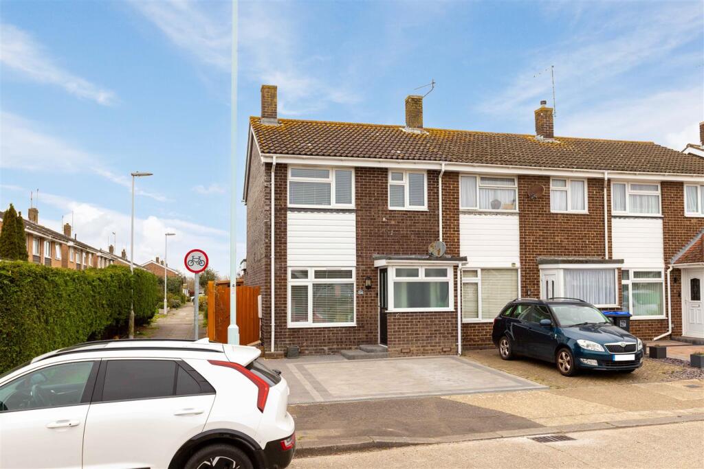 Main image of property: Boxgrove, Goring