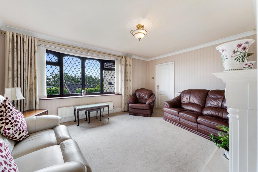 26 High Meadows, Bolton, BL7 9AR photo 5