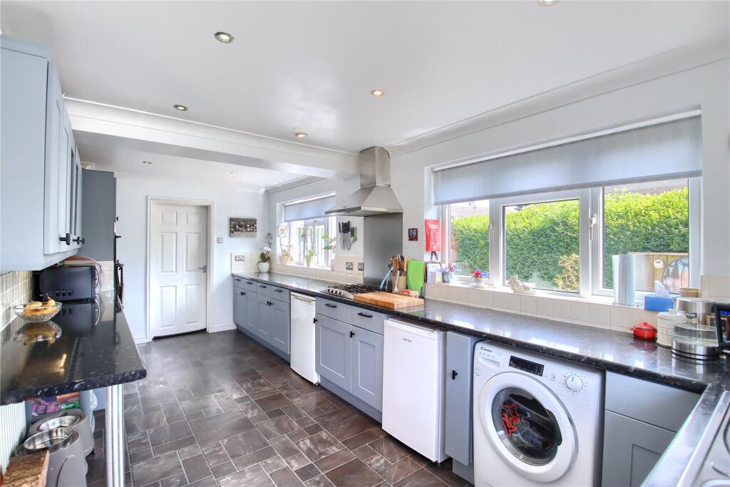 Swale Close, Eaglescliffe - More