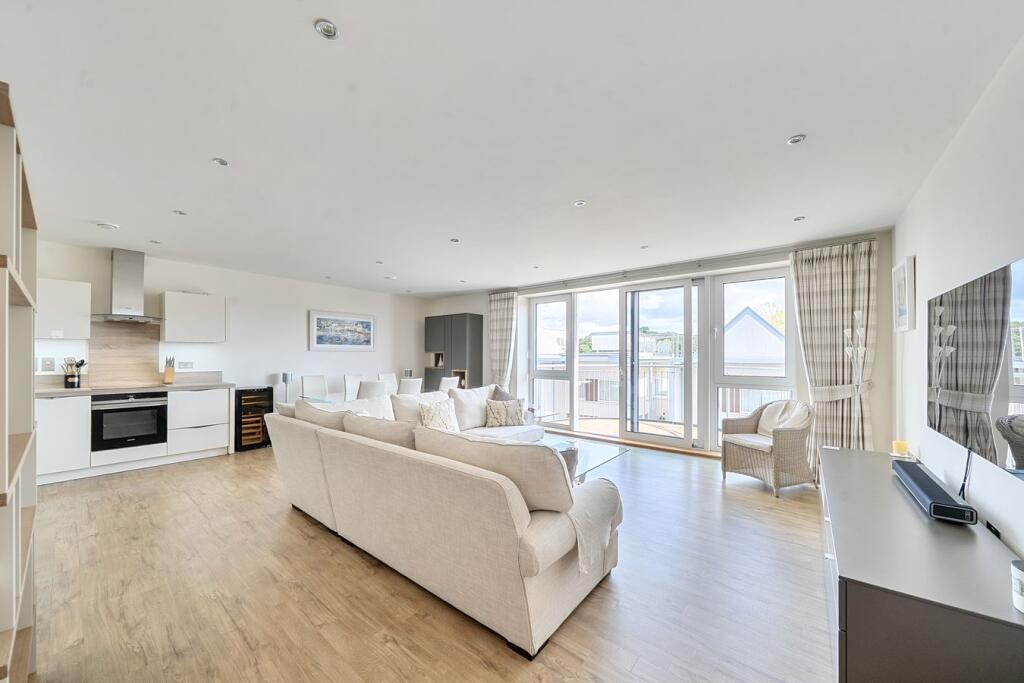 Apartment in Southampton - View 2