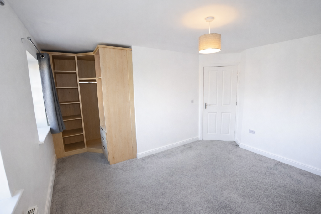 Stoneacre Close, Warrington photo 4
