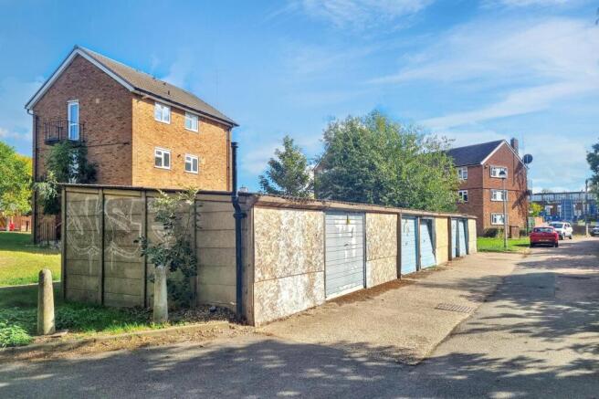 Land and Garages at Seafield Road, London N11 2EU