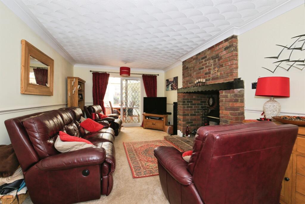 House in Huntingdonshire, Sawtry - View 3