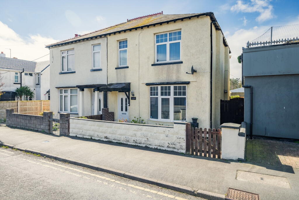 Main image of property: Kingsway, Pensarn, Abergele, LL22 7RF