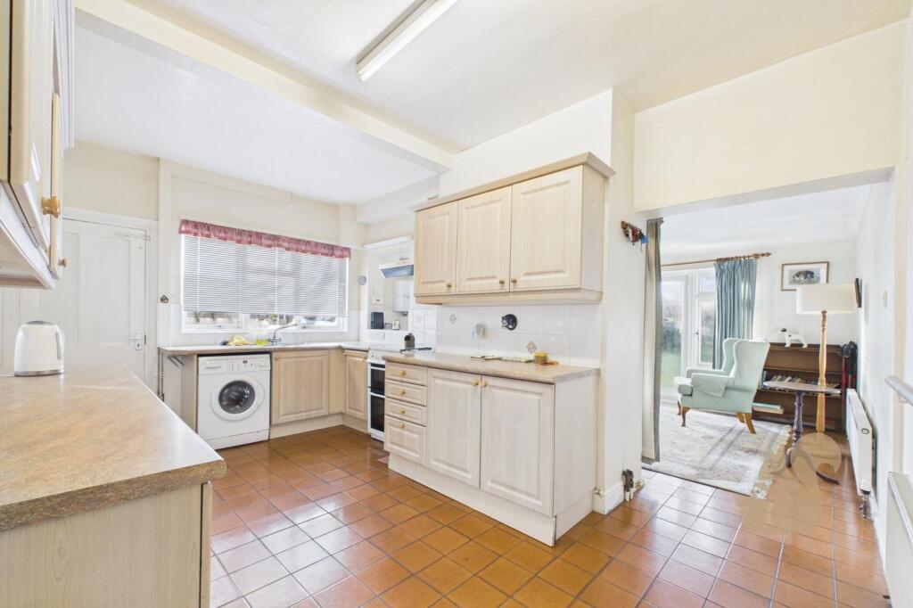 Athelstan Road, Colchester, CO3 photo 2