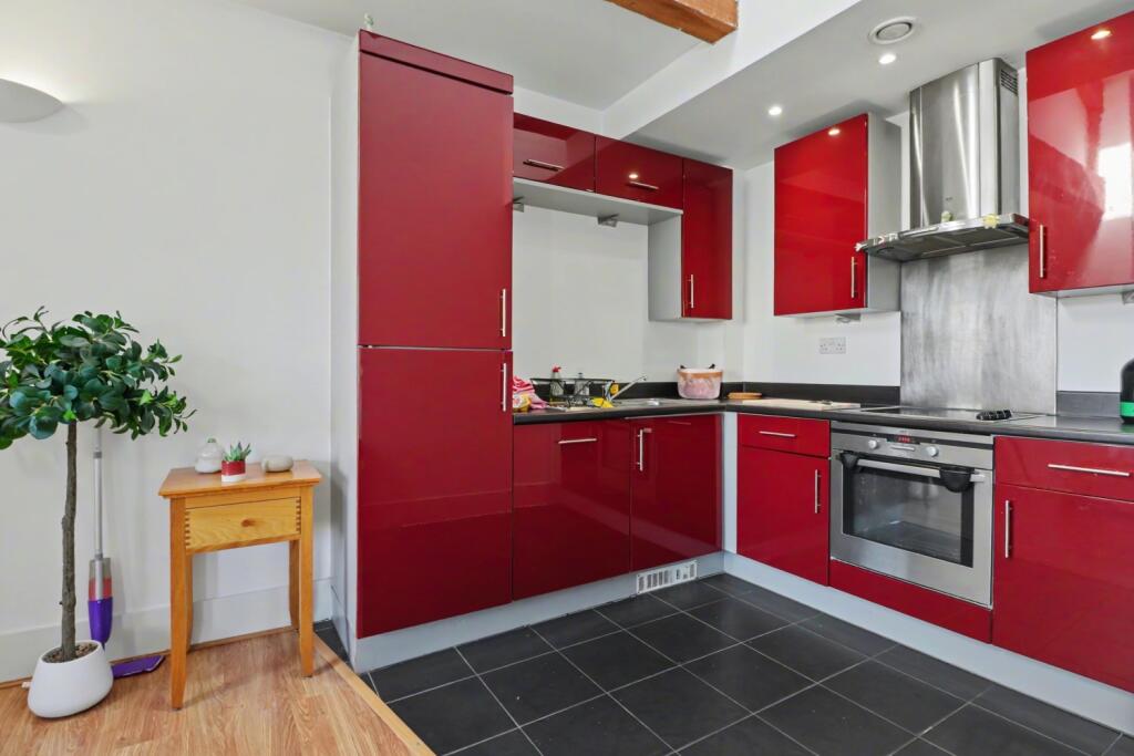 Apartment in Manchester, City Centre - View 2