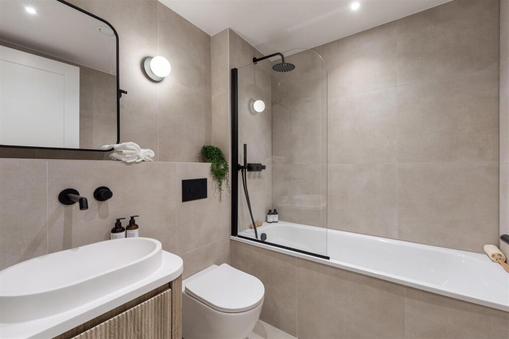 Apartment in London - More