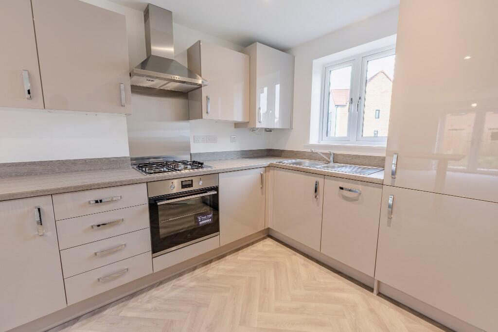 Galloway Close, Hampton Woods
Peterborough
PE7 8YX
 photo 2