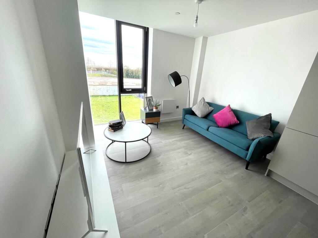 Apartment in Milton Keynes - View 2