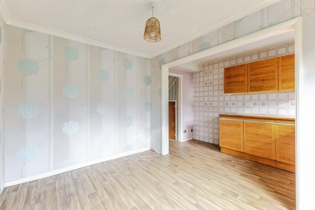 House in Northampton, West Northamptonshire - View 5