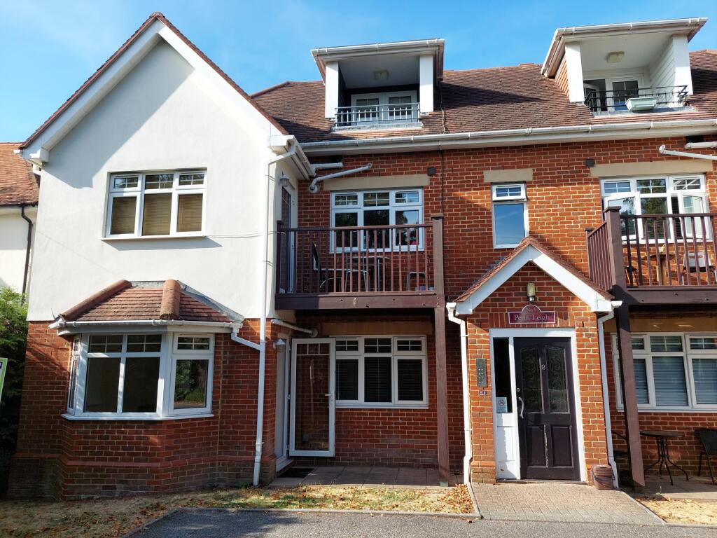 Apartment in Poole, Penn Hill - View 2