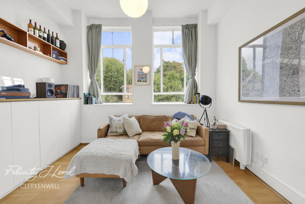 Apartment in London - View 4
