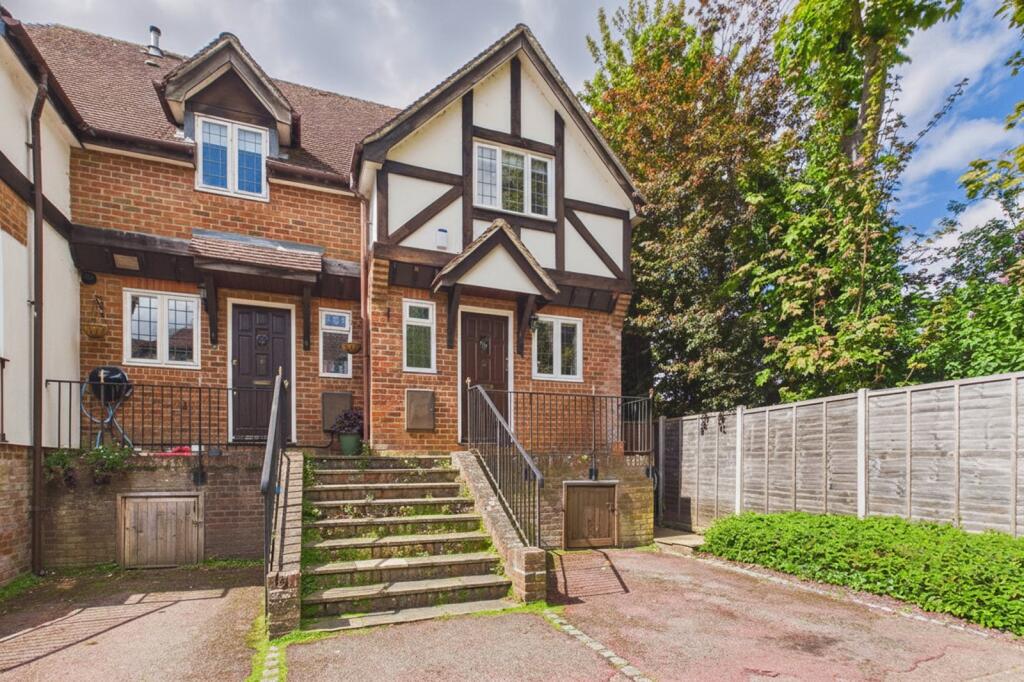 Main image of property: Lower Cookham Road, Maidenhead, Berkshire, SL6