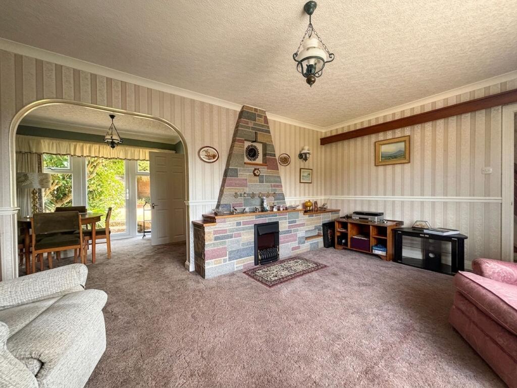 House in Torquay - More