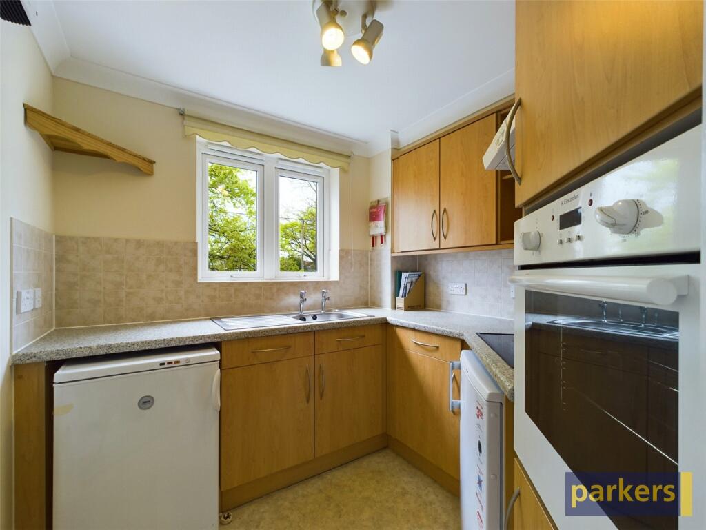Apartment in Winnersh, Wokingham - View 2