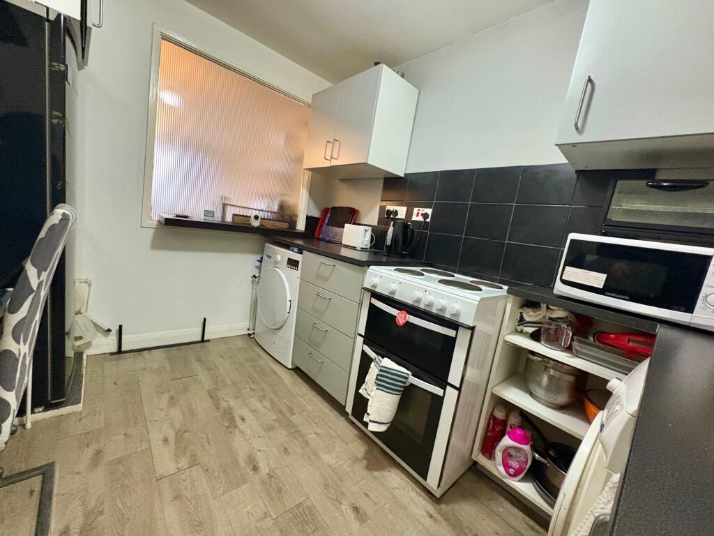 Additional image 5 of Bradford Road, West Yorkshire, Shipley, BD18