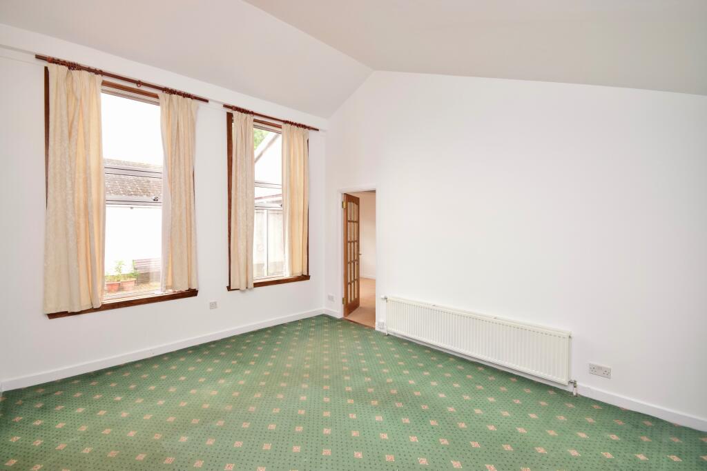 House in Falkirk - View 3