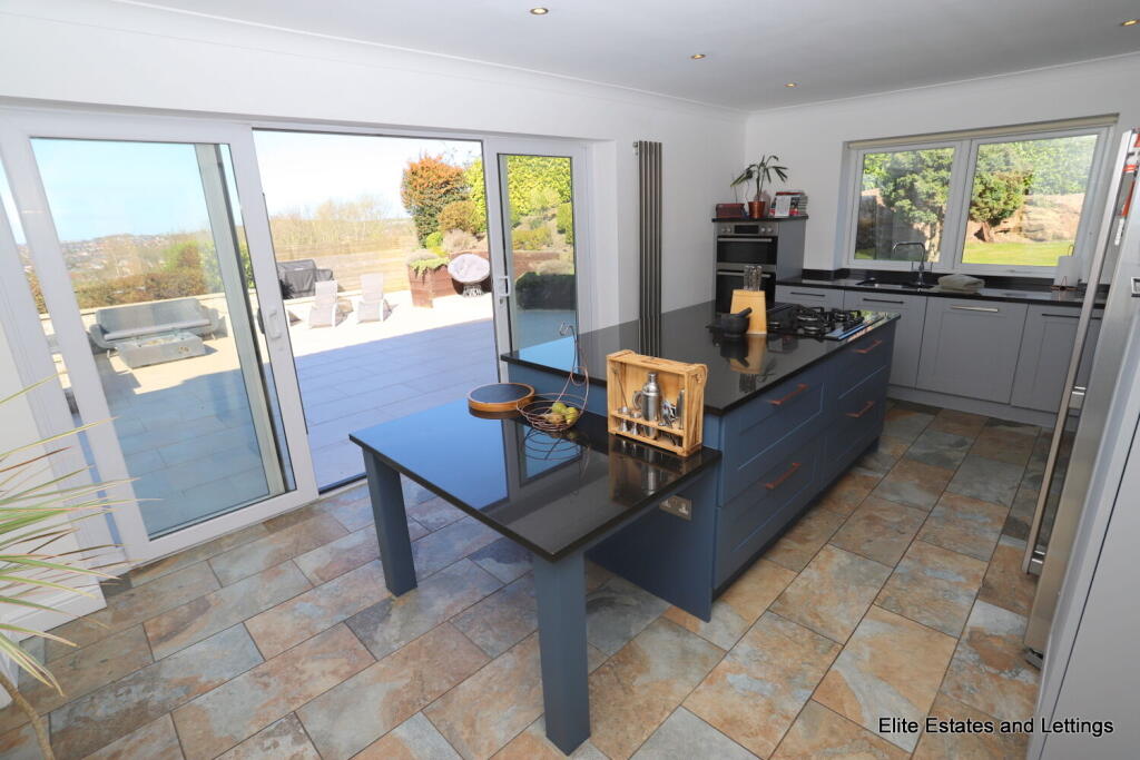 House in Durham - View 3