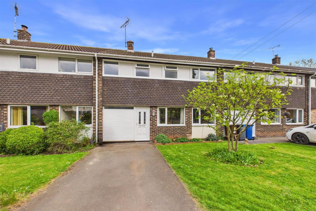 3-bed house on Corsham Place, Marchington, Staffordshire, £225,000