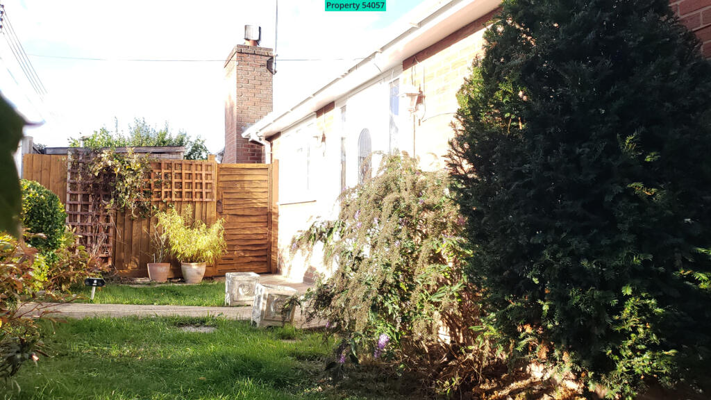 House in Chelmsford, Runwell - More