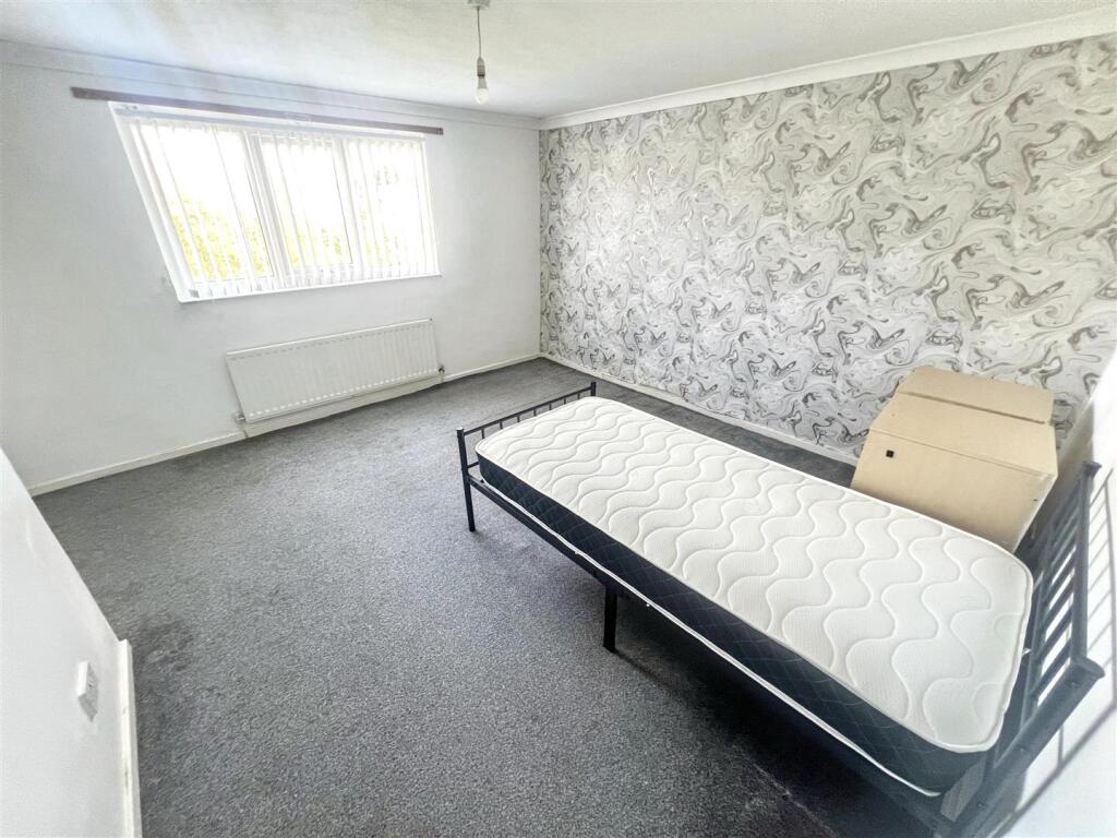 House in Sunderland - View 5
