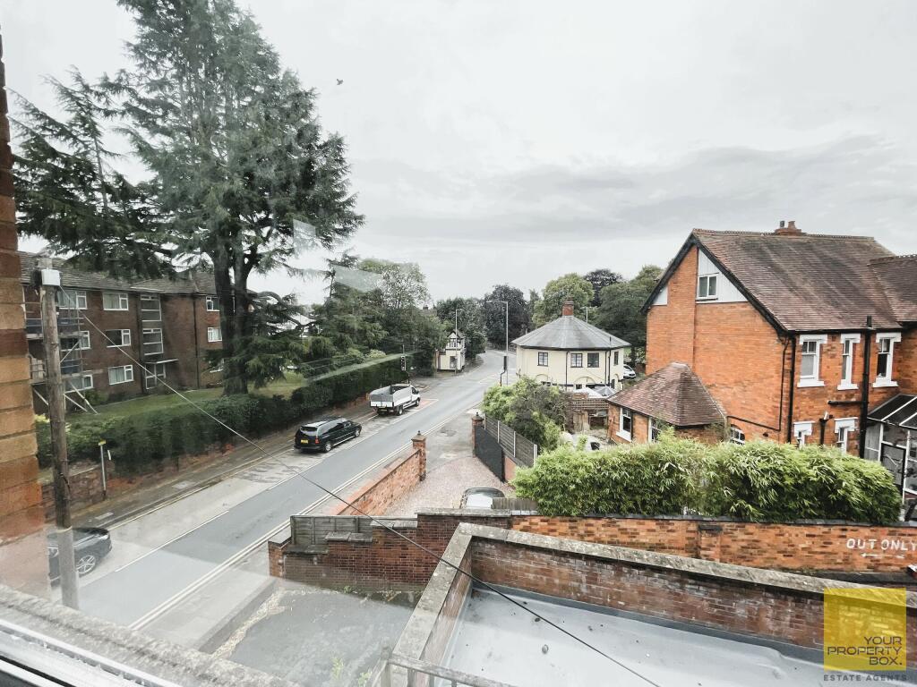 Main image of property: Flat 5, Arlington Court, Droitwich Road, Worcester, Worcestershire