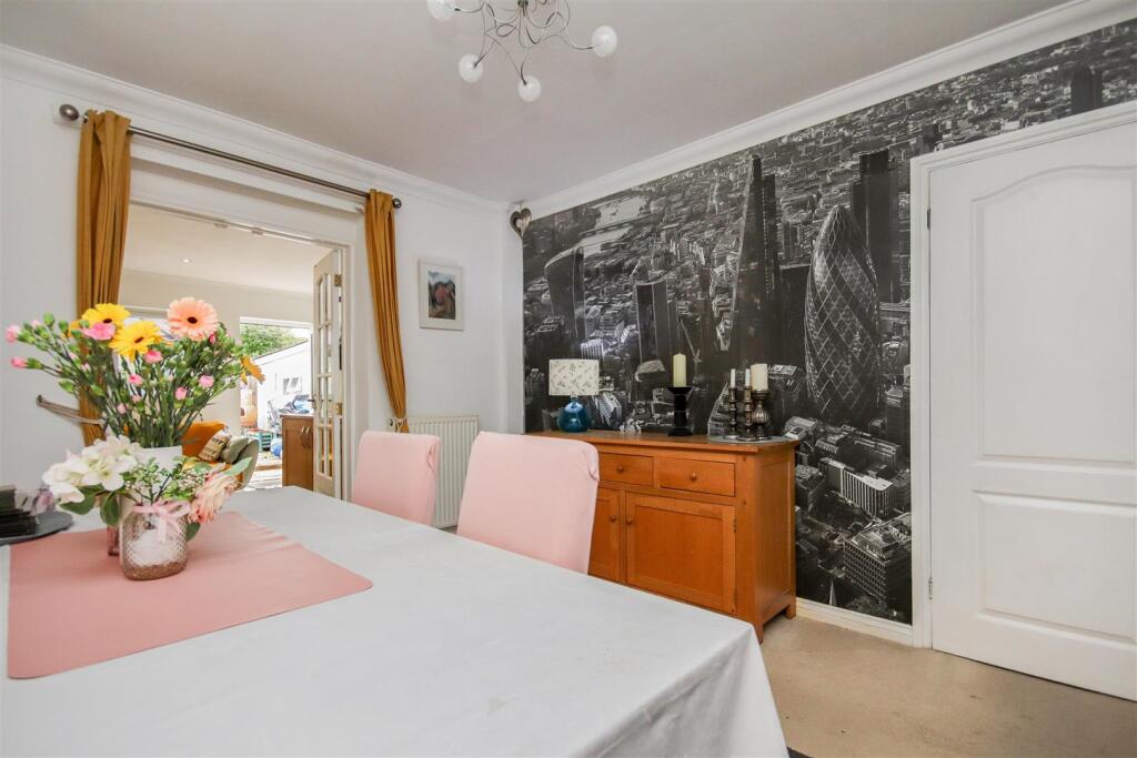 House in Higham Ferrers, North Northamptonshire - View 4