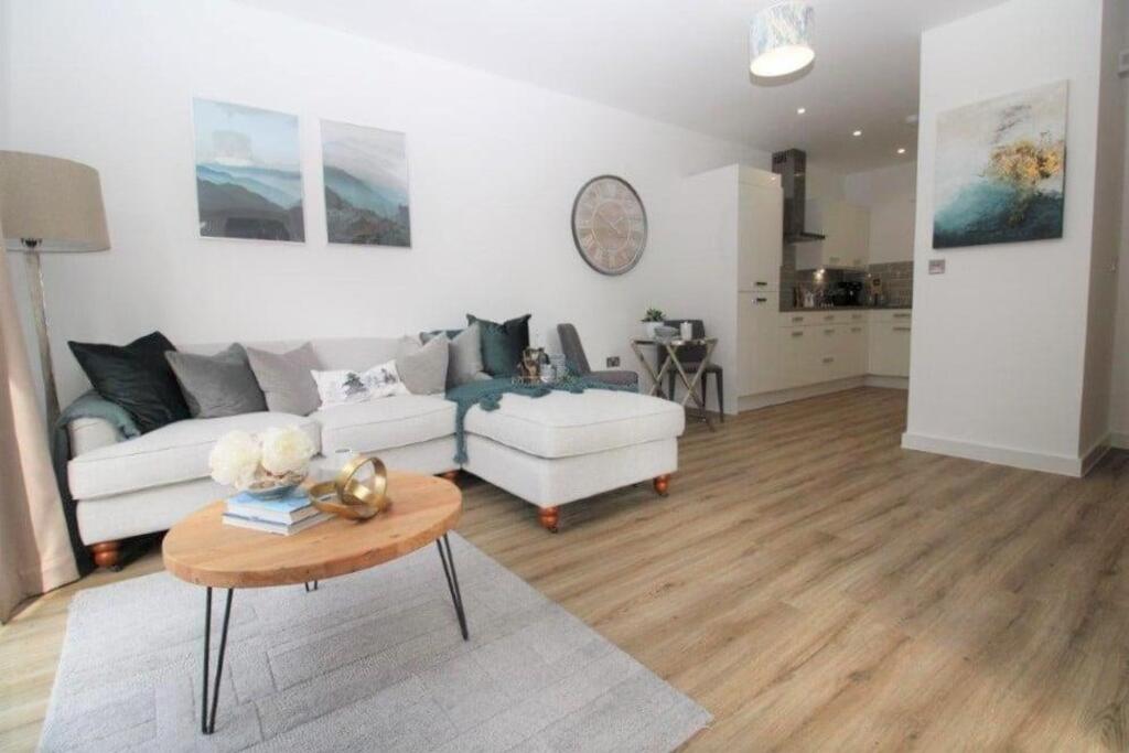 St Edmunds Way, CB22 photo 4