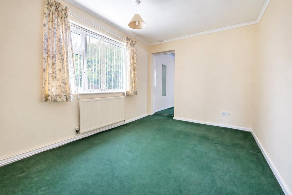 House in Lincoln - View 5