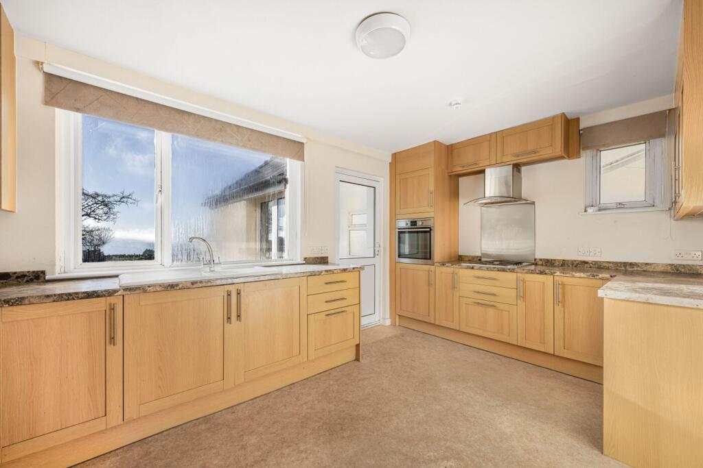46, Tetbury Street, Minchinhampton, GL6 photo 3